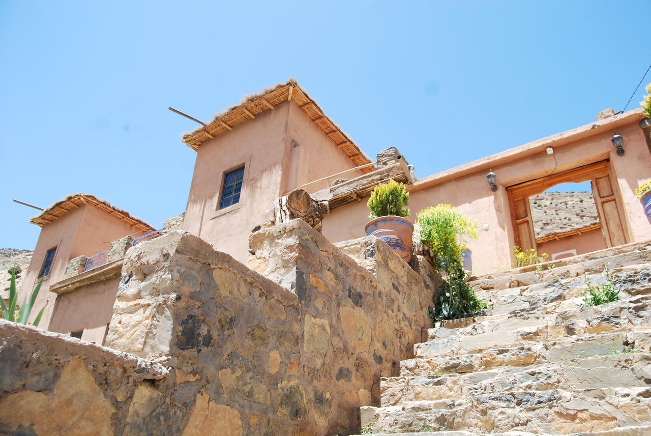 Kasbah Ait Bouguemez Hotel Agouti Exterior photo